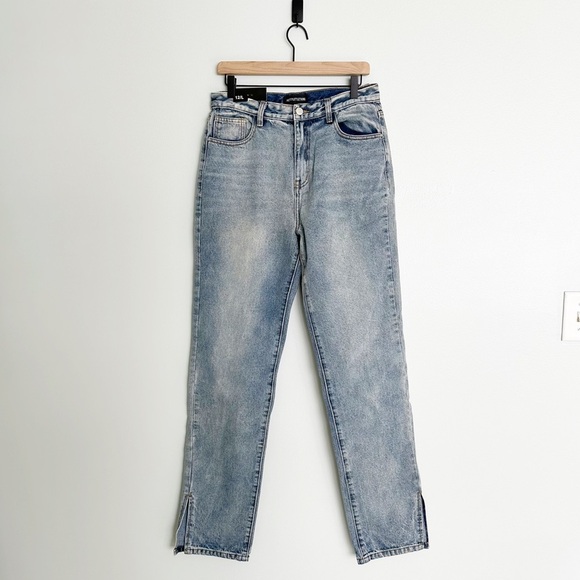 PrettyLittleThing Straight Leg Split Hem Detail Denim Jeans - Picture 1 of 8